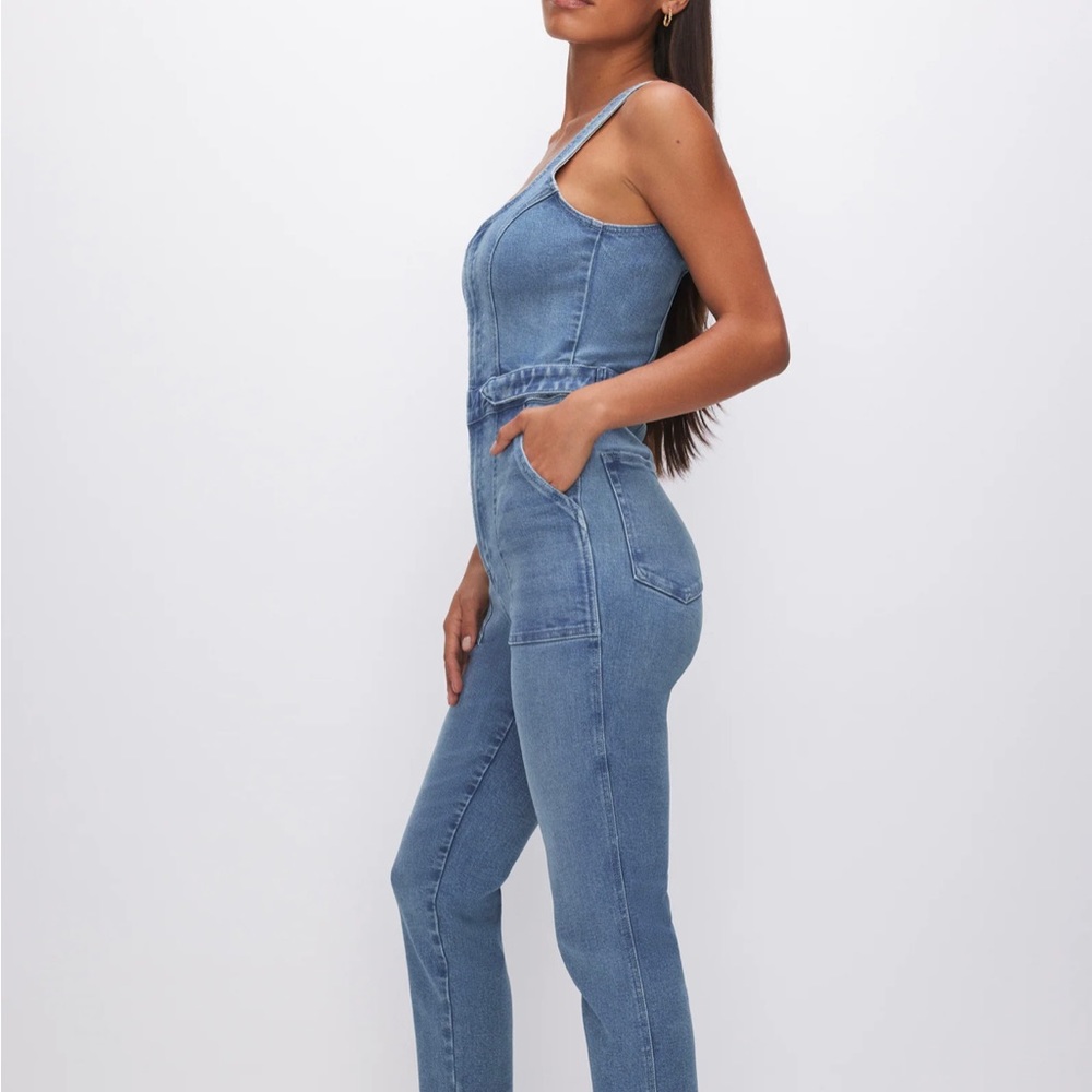 New w/o tag. Took off tag before trying on for size. - Picture 2 of 4